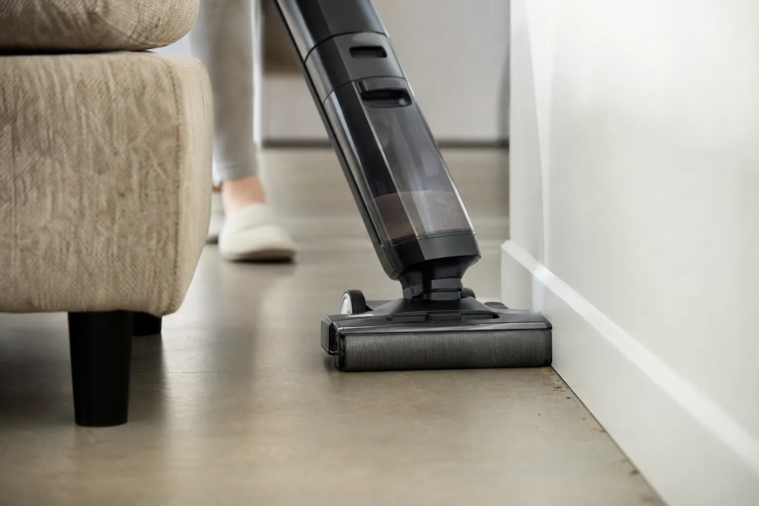 Peut-il y avoir des problèmes de nettoyage des coins et des recoins avec un aspirateur laveur?