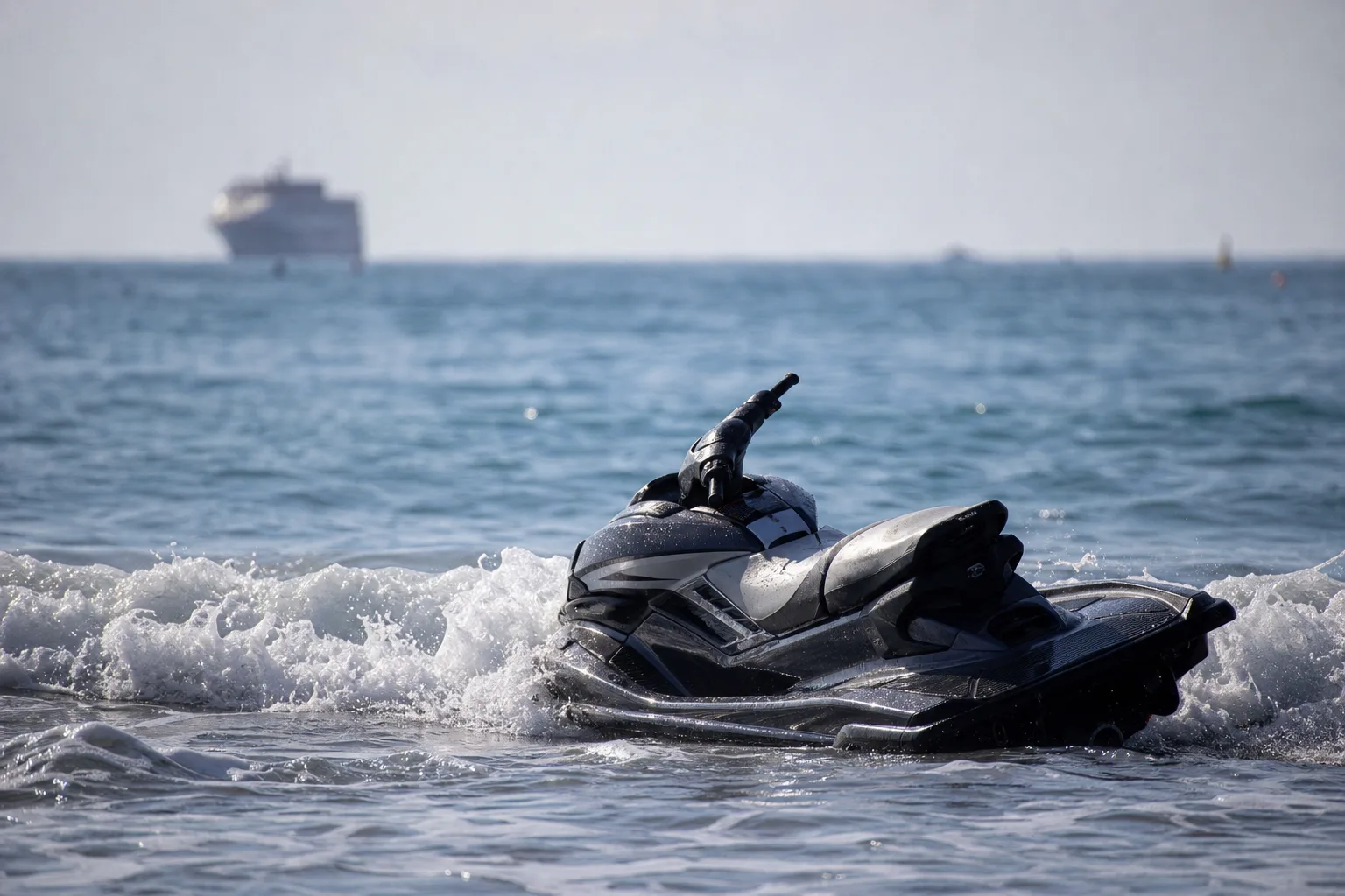 Quels sont les risques associés à la pratique du jet ski à Tenerife ?